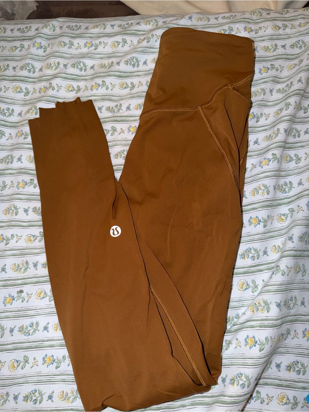Lululemon Base Pace High-Rise Tight 25"
Copper Brown
